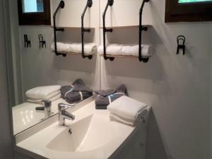 Maisons de vacances Holiday Home Saint-Martin with Pool : photos des chambres
