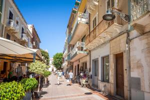 GuestHost - Tabarka's House img17