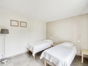 Villas Villa in Le Plan-de-la-Tour with Pool : photos des chambres