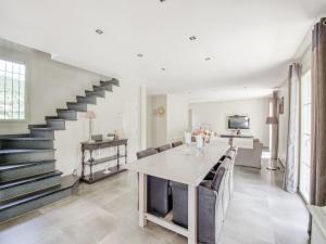 Villas Villa in Le Plan-de-la-Tour with Pool : photos des chambres