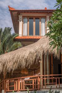 Layla Cabana - 7BR Villa in Pererenan - With Private Pool, Spa, Cinema & Gym