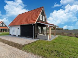 House near Scherpenisse Beach with Garden