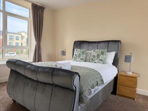 Posh Wetheringsett in Milton Keynes