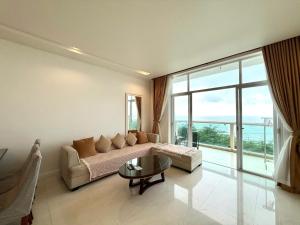 Ocean Vista Beach Front Apartment