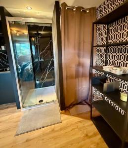 Chambre double 7km from track