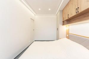 Baltic Emerald Cozy Apartment Near the Sea and Polsat Plus Arena Stadion Stadium with Roof Terrace FREE PARKING Gdańsk Letnica