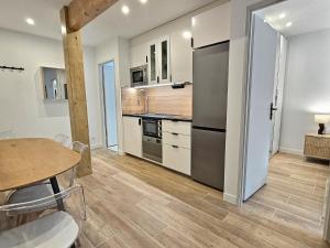 Appartements Vue Riviere, Elegant T2, Neuf, Terrasse, RDC : photos des chambres