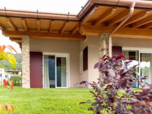 Idyllic cottage next to the beautiful Lake Idro