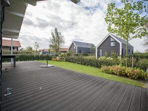 Lovely Holiday Home in Kattendijke near Centre