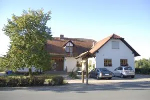 Gasthaus-Pension Hofmann - Colmberg