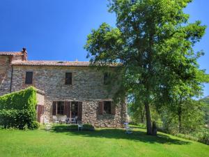Comfortable house near Umbertide with garden