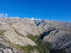 Charming apartment in Makarska with pool