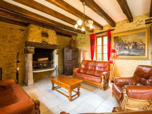 Maisons de vacances Holiday Home in Blanquefort with Private Pool : photos des chambres