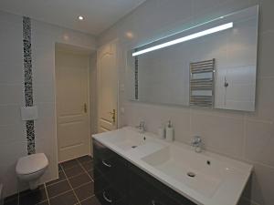 Villas Beautiful Villa in Vidauban with seasonal Pool : photos des chambres