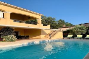 Villas Beautiful Villa in Vidauban with seasonal Pool : photos des chambres