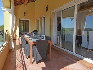 Villas Beautiful Villa in Vidauban with seasonal Pool : photos des chambres