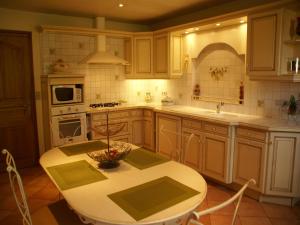 Luxurious Holiday Home in Domme with Swimming Pool