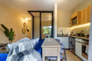 AlimamaSpaces Panos Akaru