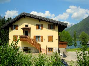 Scenic Holiday Home in Ledro near Spiggia Besta Lido