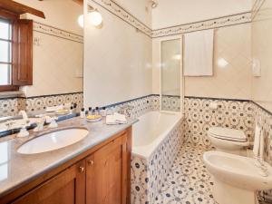 Unique country house in an old hamlet