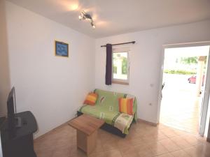 Modern Apartment in Banjole with Pool 