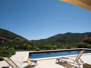 Villas Villa in Roquebrun with swimming pool : photos des chambres