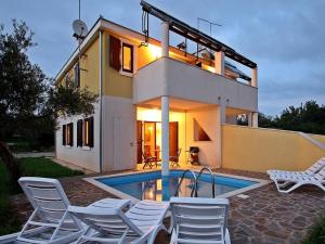 Splendid Holiday Home in Novigrad near sea 