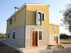 Splendid Holiday Home in Novigrad near sea 