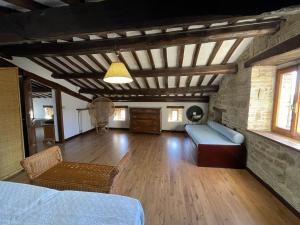 Countryside Villa in Amandola with Swimming Pool