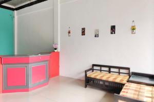 TwoSpaces Living at Bypass Homestay, Mojokerto