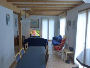 Chalets Chalet in Saint-Jean near Ski Lift : photos des chambres