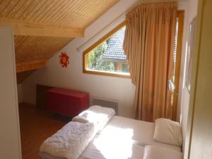 Chalets Chalet in Saint-Jean near Ski Lift : photos des chambres