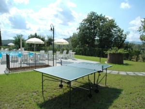 Air-conditioned flat with pool and wellness area