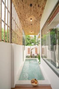 Rice field view 3BR home with Jacuzzie - Nexflit premium free