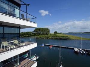 Contemporary Apartment in Kamperland near Lake