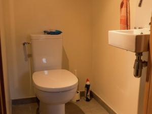 Maisons de vacances Holiday Home in Saint-Privat with Garden : photos des chambres