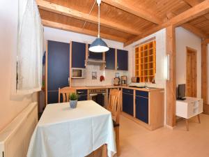 Cozy Apartment in Rerik with Sea Near