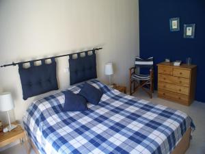 Holiday Home with Garden in Kritinia