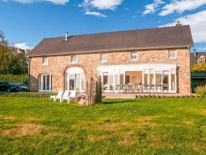 Luxurious villa with pool and sauna, and very suitable for culinary workshops!