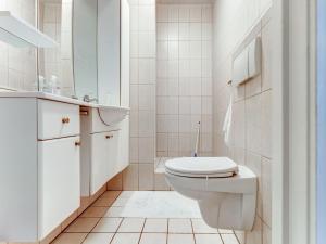 Cosy apartment in Sint Maartensbrug near the beaches