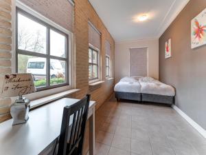Cosy apartment in Sint Maartensbrug near the beaches