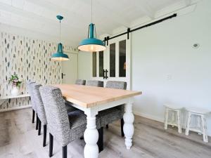 Holiday Home in Reutum with Pond and Trails