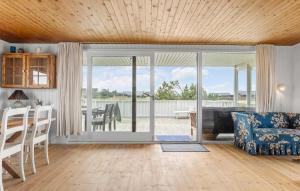 4 Bedroom Beautiful Home In Thisted