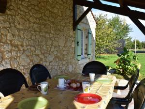 Maisons de vacances Spacious Holiday Home in Saint-Nexans with Terrace : photos des chambres