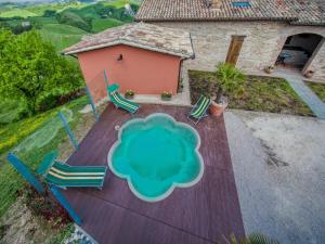 Flat on a farm with swimming pool and many activities