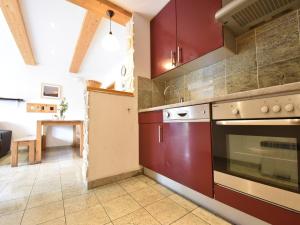 Maisons de vacances Holiday home with beautiful view on the village : photos des chambres