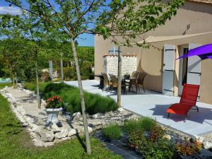 Maisons de vacances Chic Apartment in Segonzac with Swimming Pool : photos des chambres