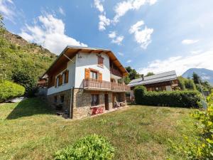 Maisons de vacances Chalet in Montagny near Ski Slopes : photos des chambres