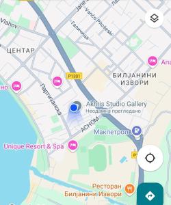 Akhris Studio Gallery