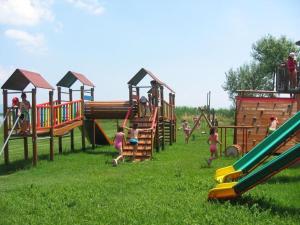 Simplistic mobile home in Castiglione del Lago near lake